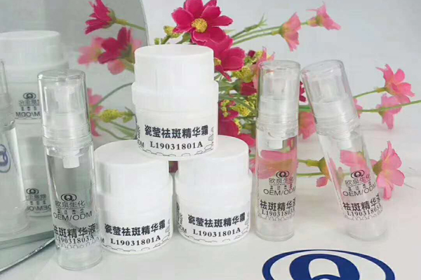 護膚品OEM加工廠:護膚小方法介紹-歐泉生化 護膚品OEM加工廠:護膚小方法介紹-歐泉生化